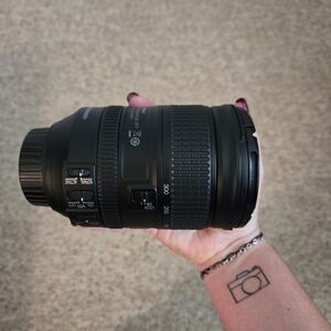 Nikon zoom lens